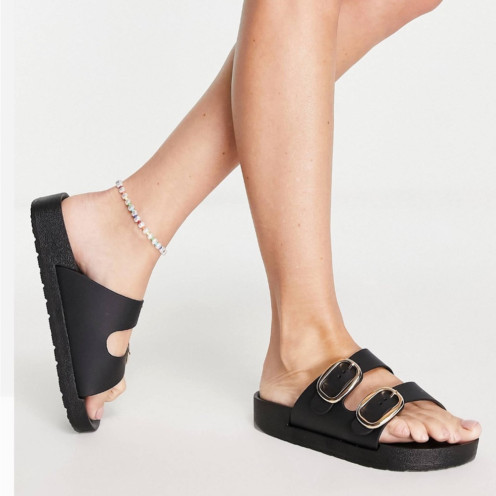 NWT London Rebel Double Buckle Sandals Black